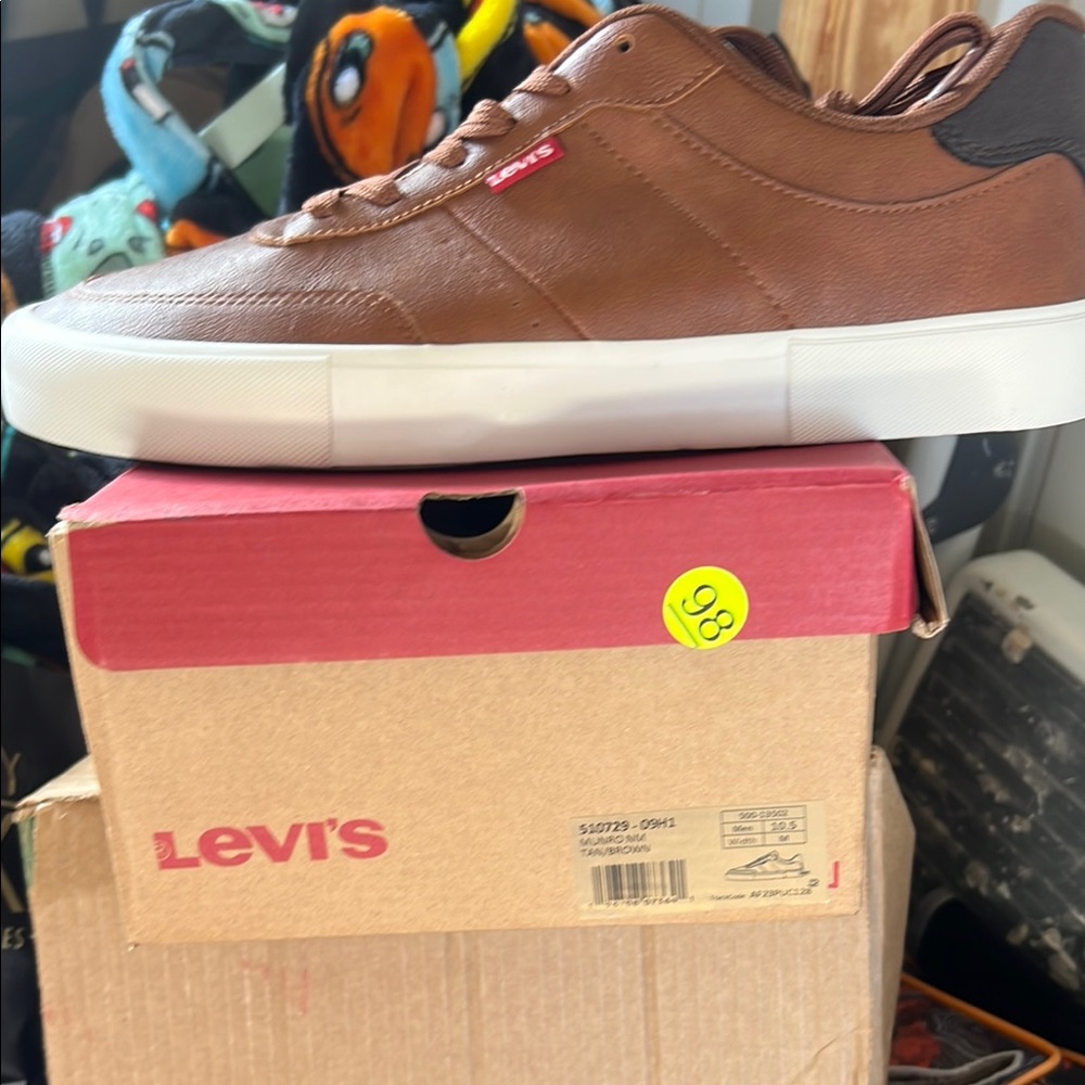 Levi's Men's Brown Sneakers